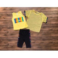 Костюм для дівчинки.